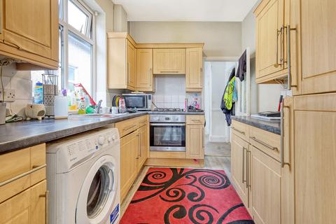3 Dunton Road, Romford, RM1 4AH