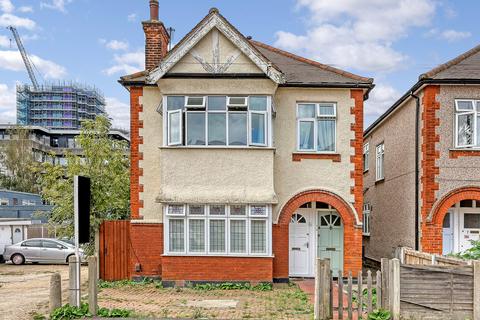 3 Dunton Road, Romford, RM1 4AH