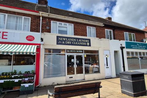 2 bedroom terraced house for sale, Newlands Park Drive, Scarborough
