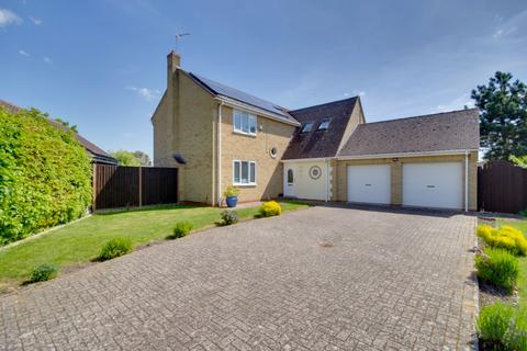 4 bedroom detached house for sale, The Pasture, Somersham, PE28