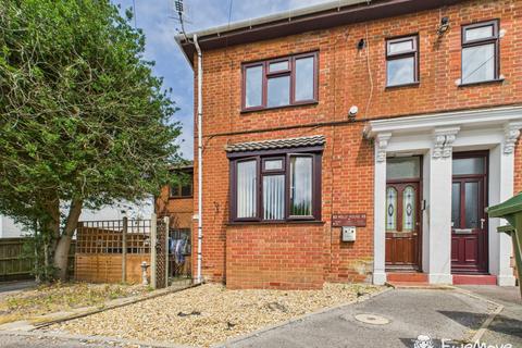 1 bedroom apartment to rent, Flat 4 Holly House, 83-85 Obelisk Road, Woolston