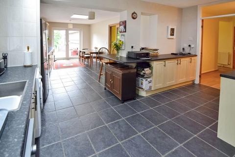 4 bedroom detached bungalow for sale, Robin Hood Lane, Blue Bell Hill, Chatham, ME5