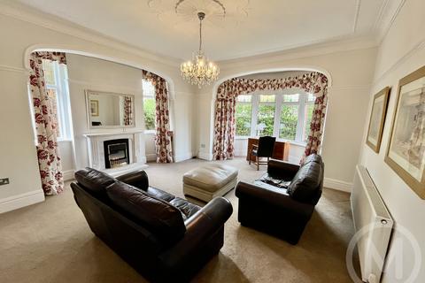 4 bedroom detached house for sale, Warbreck Hill Road, Bispham