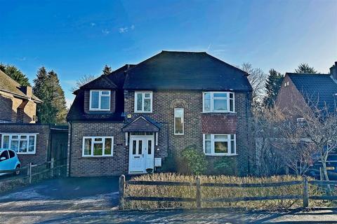undefined, London Road South, Merstham