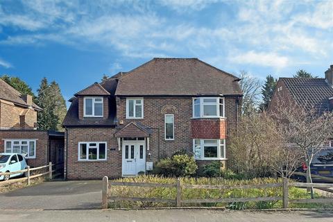 undefined, London Road South, Merstham