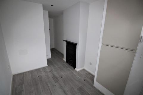 1 bedroom flat to rent, Station Road, Mill Hill, NW7 2JU