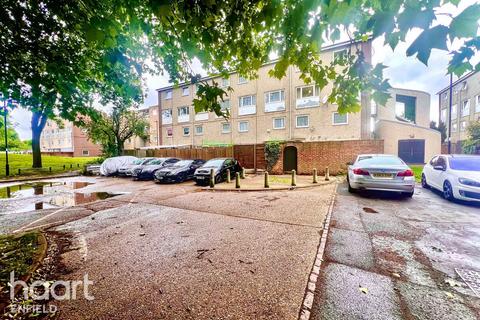 3 bedroom maisonette for sale, Agricola Place, Enfield