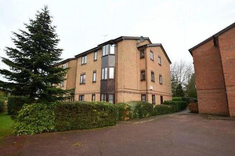 2 bedroom flat to rent, Poets Chase, Aylesbury HP21