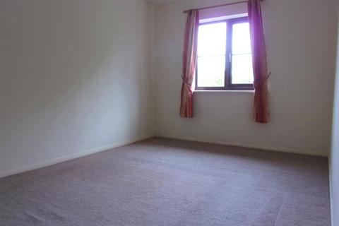 2 bedroom flat to rent, Poets Chase, Aylesbury HP21