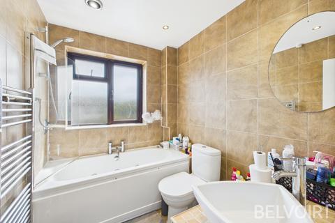 27 Chervil Close, Stoke-on-trent, ST3 7YD