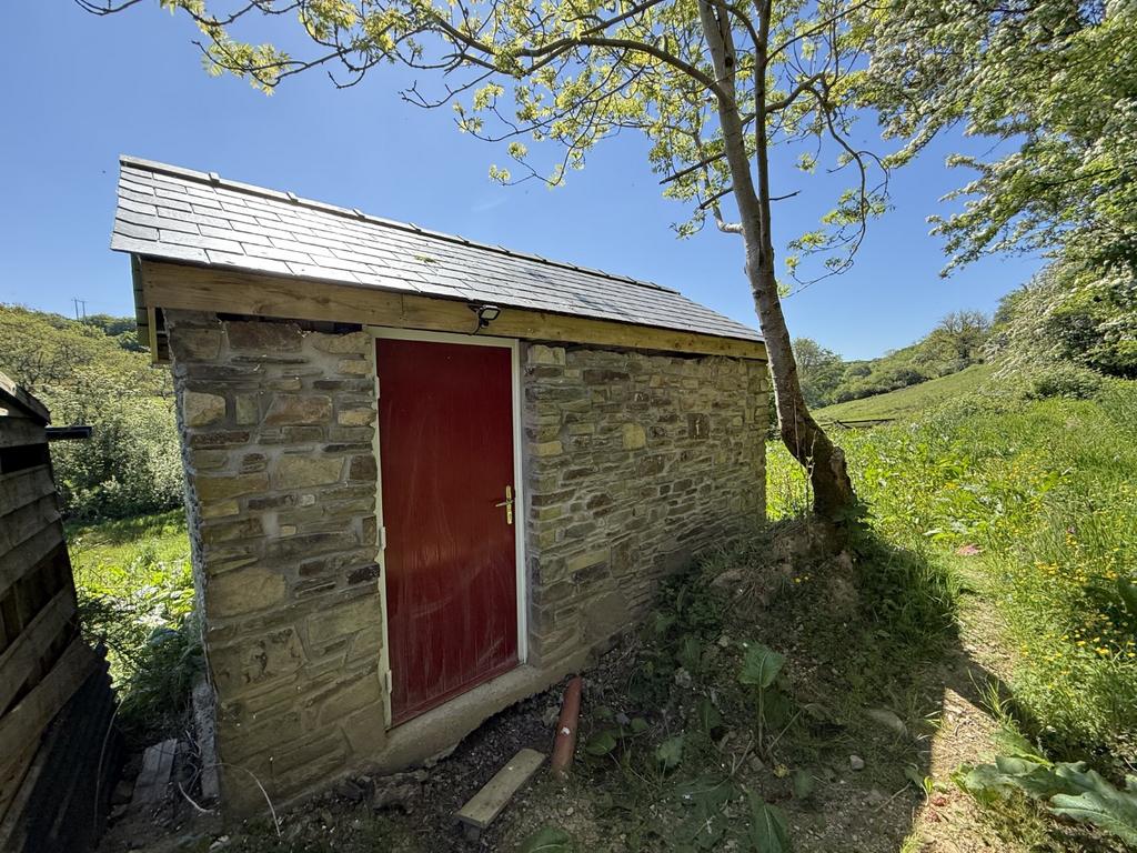 Potential Showers/Toilet Block