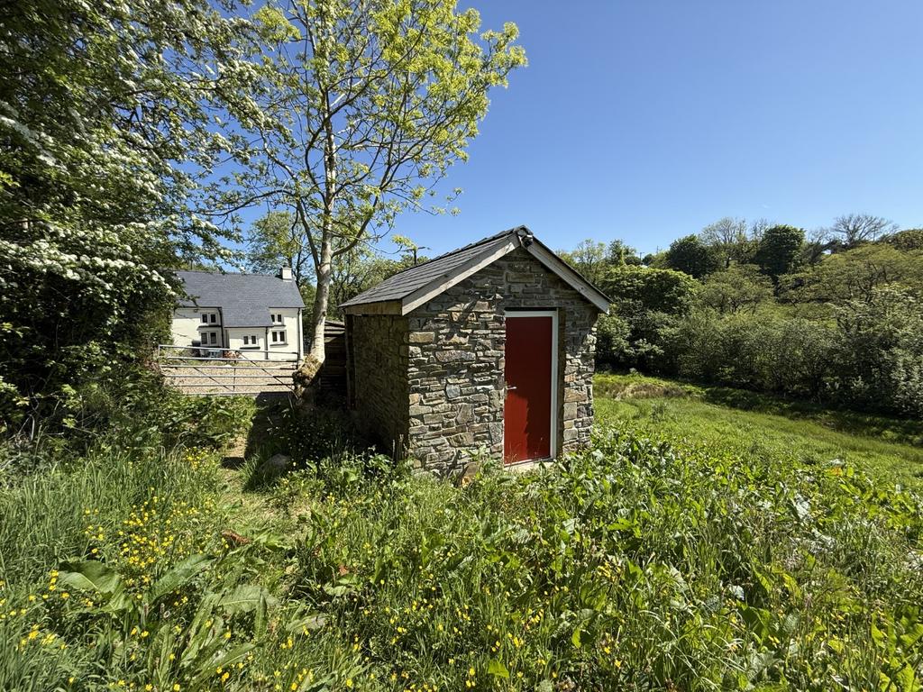 Potential Showers/Toilet Block
