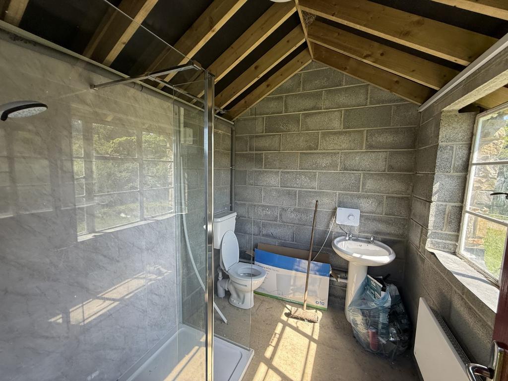 Potential Showers/Toilet Block