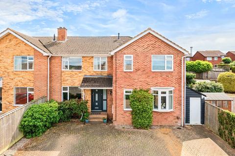 4 bedroom semi-detached house for sale