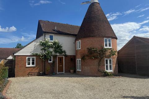 3 bedroom detached house for sale, Staplehurst, Kent