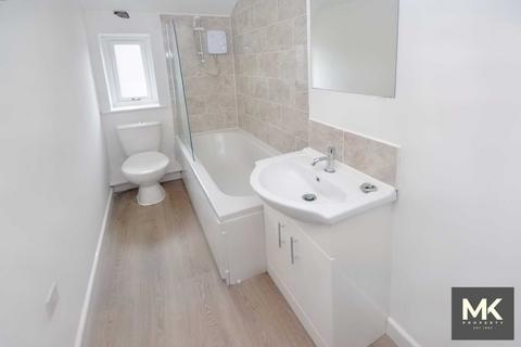 2 bedroom apartment to rent, Balmoral Road, Northampton NN2