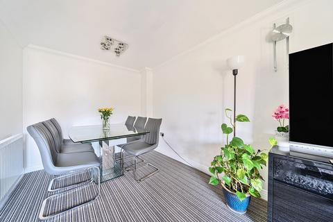 4 bedroom terraced house for sale, Franklins, Maple Cross, Hertfordshire