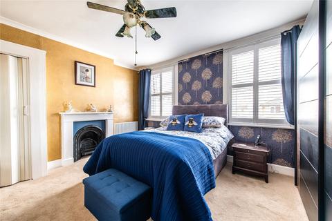 48 Dover Road, Northfleet, Gravesend, DA11 9QD