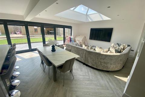 4 bedroom detached house for sale, Boyslade Road East, Hinckley LE10