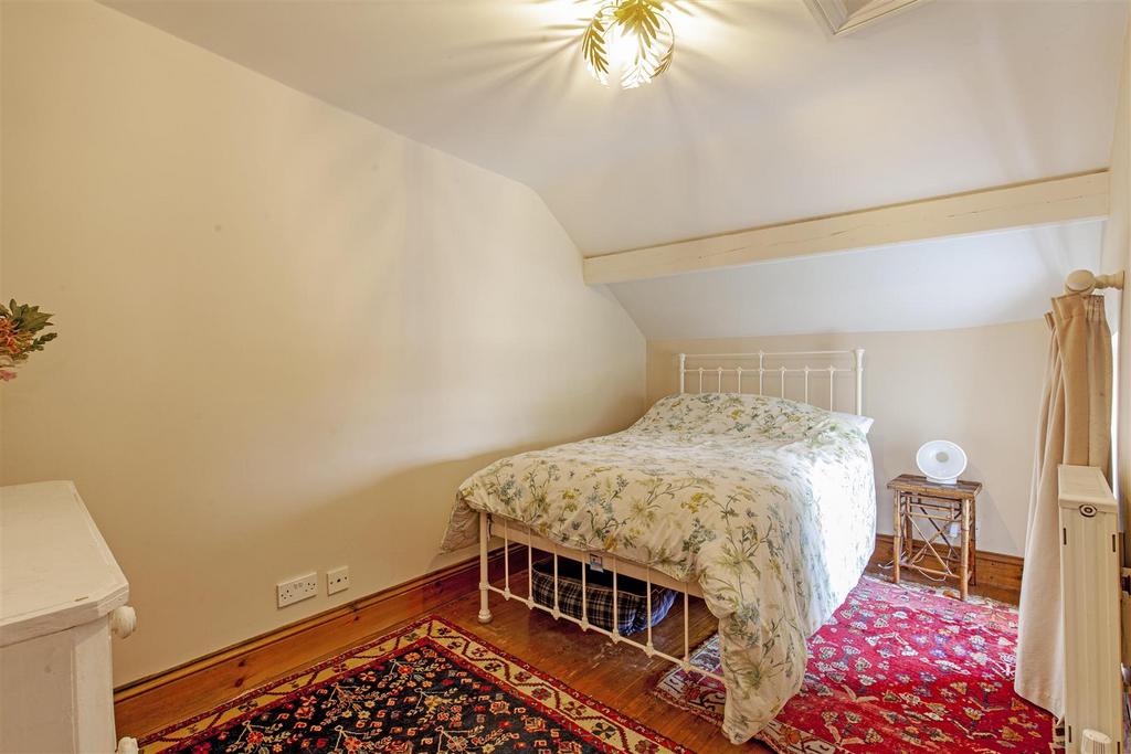Bedroom 3-1.jpg