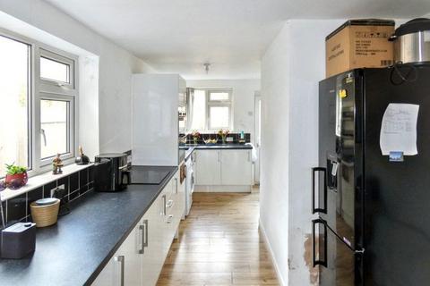 3 bedroom end of terrace house for sale, Etherington Drive, Hull, HU6