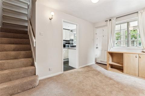 1 bedroom semi-detached house to rent, Upper Tooting Park, SW17