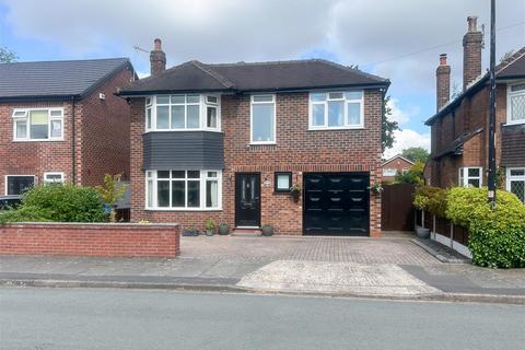 Lightborne Road, Sale