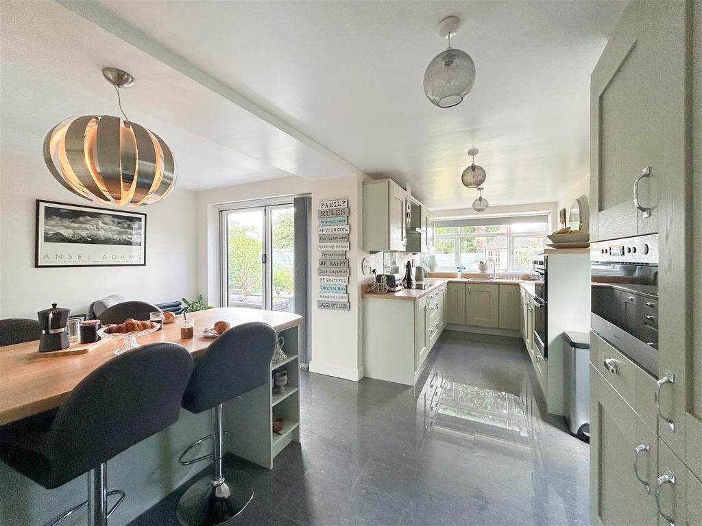 Kitchen Diner