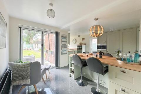 6 Lightborne Road, Sale, M33 5EA