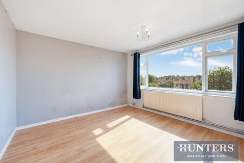 2 bedroom flat for sale, Tolworth Rise South, Surbiton