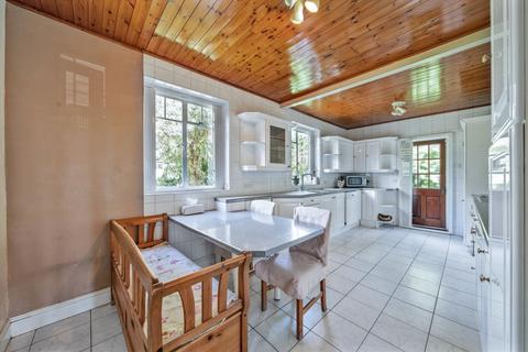 4 bedroom semi-detached house for sale, Brim Hill, London N2