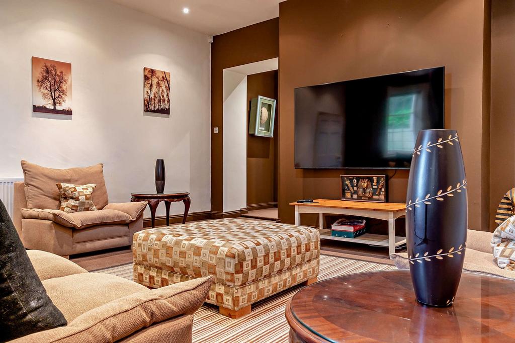 Tv room