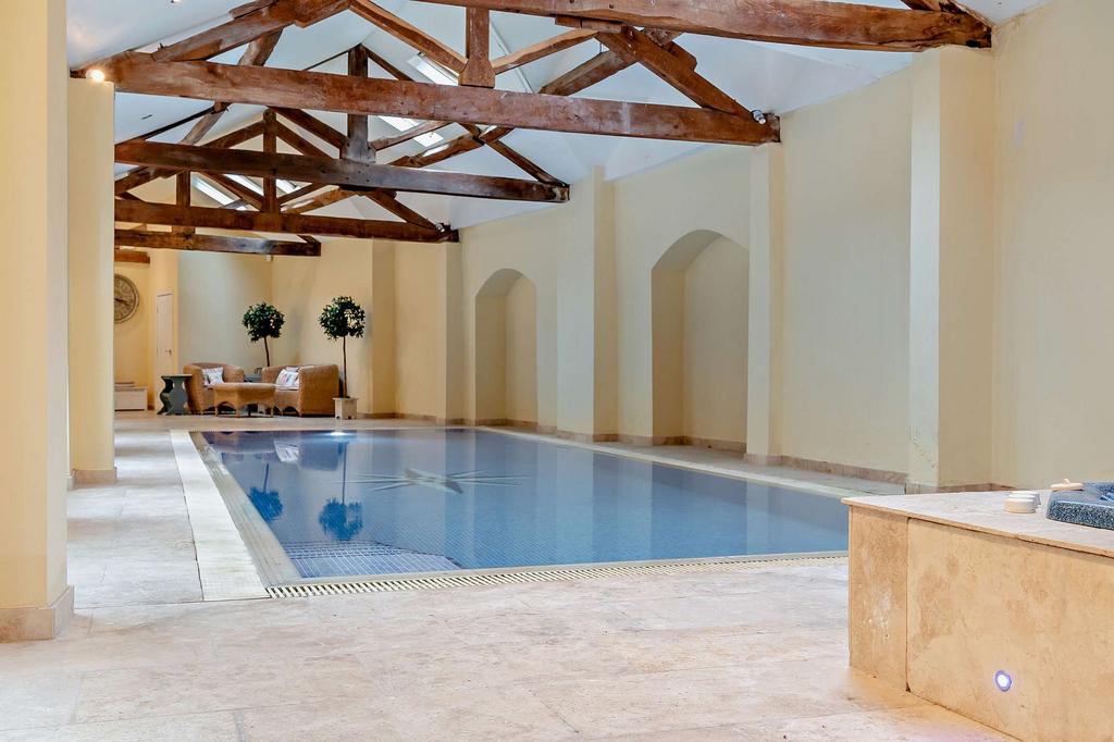 Indoor swimming pool