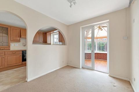 6 Chestnut Close, Drakes Broughton, Pershore, WR10 2BP