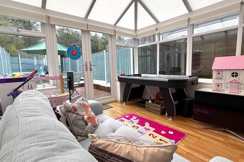 2 bedroom terraced house for sale, Brookdale Close, Birmingham B45