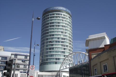 1 bedroom flat to rent, The Rotunda, Birmingham B2