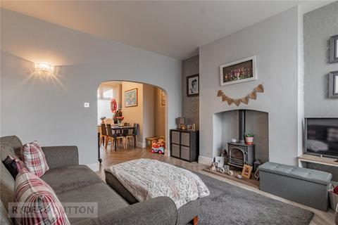3 bedroom end of terrace house for sale, Mossley Road, Grasscroft, Saddleworth, OL4