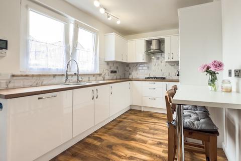 17 Alexandra Drive, Bathgate, EH48 1ST