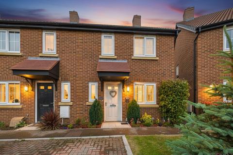 3 bedroom terraced house for sale, Cornflower Way, Gloucester GL2