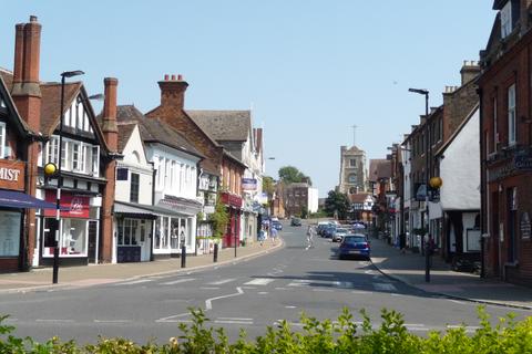 2 bedroom flat to rent, High Street, Pinner, HA5