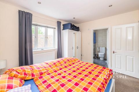2 bedroom flat to rent, High Street, Pinner, HA5