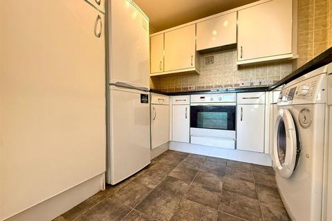 1 bedroom flat for sale, Cockfosters Road, Cockfosters, Barnet