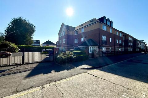 1 bedroom flat for sale, Cockfosters Road, Cockfosters, Barnet