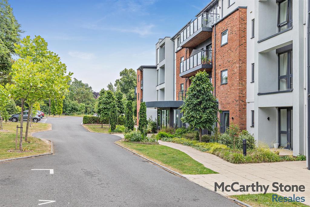 8649490-exterior13-800.jpg