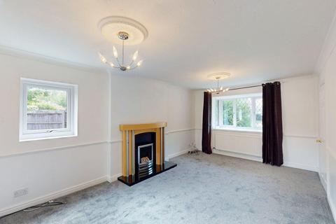 4 bedroom detached house to rent, Seddon Street, Westhoughton, BL5