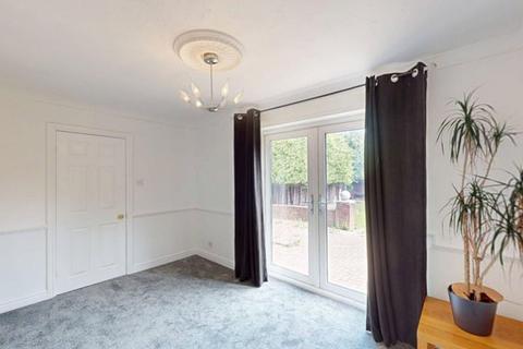 4 bedroom detached house to rent, Seddon Street, Westhoughton, BL5