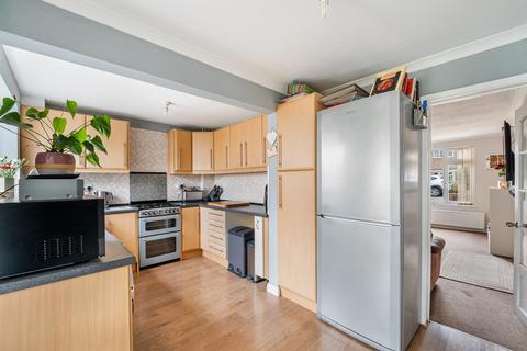 28 Becket Drive, Weston-super-mare, BS22 7TW