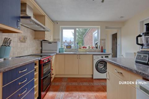 40 Fullers Close, Kelvedon, Colchester, CO5 9JX