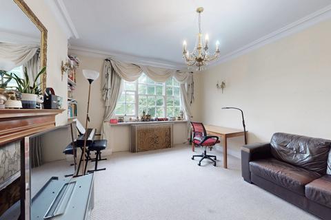 2 bedroom apartment for sale, Park Lodge, St. Johns Wood Park, London, NW8