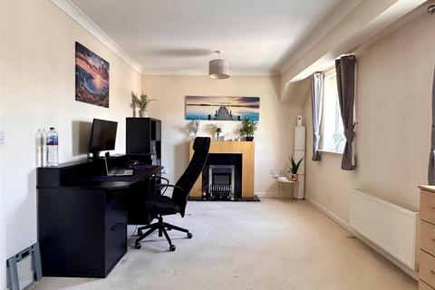 2 bedroom apartment for sale, Old Oaks View, BARNSLEY